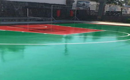 宝鸡篮球场翻新地面